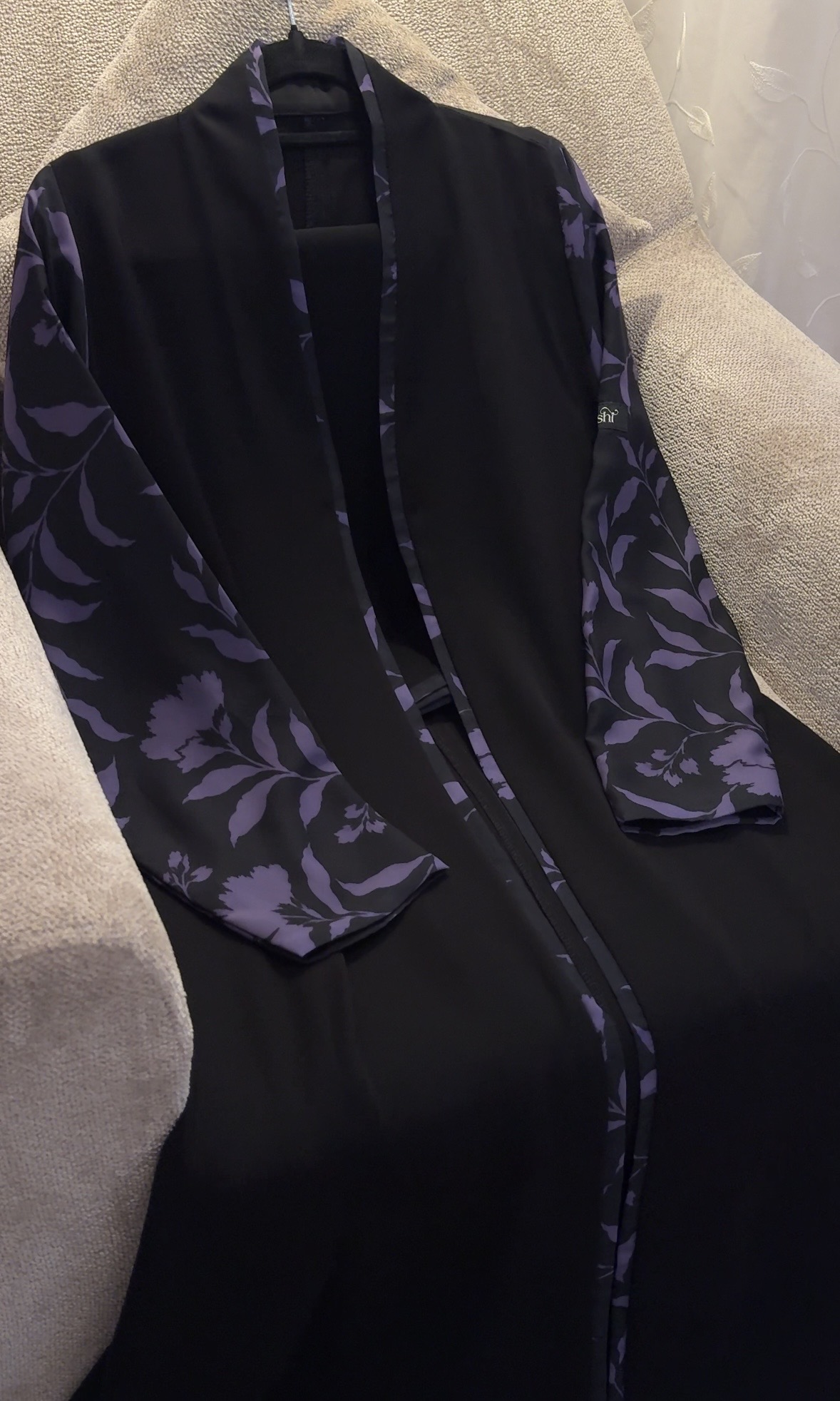 AB056